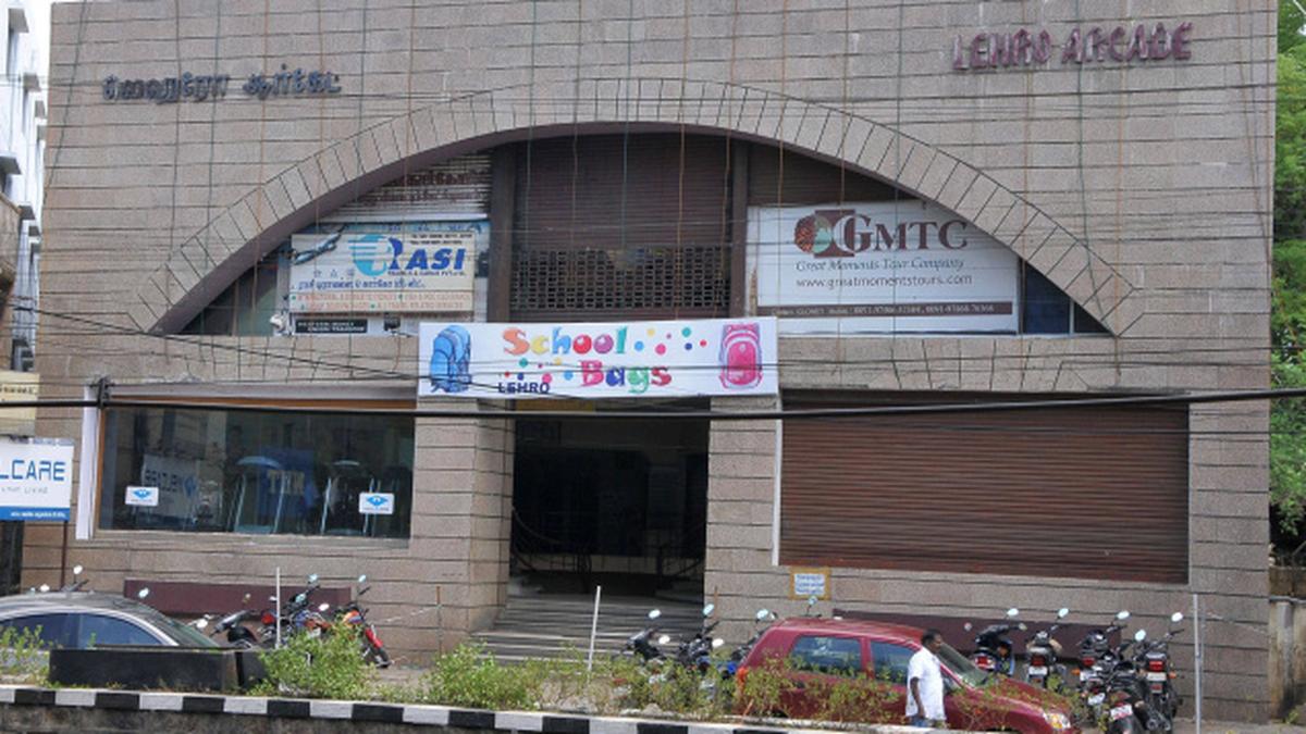 Madurai’s fashion shopping, circa 1990 The Hindu