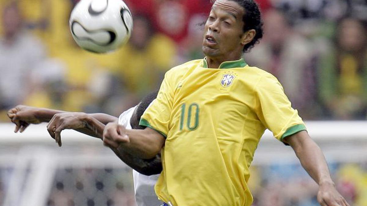 Chennai Titans in talks with Ronaldinho - The Hindu