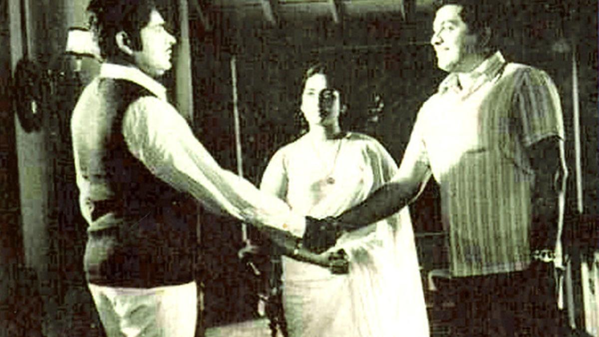 nakhangal-1973-the-hindu