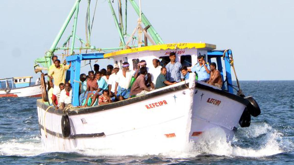 50 Indian fishermen arrested by Sri Lankan Navy - The Hindu