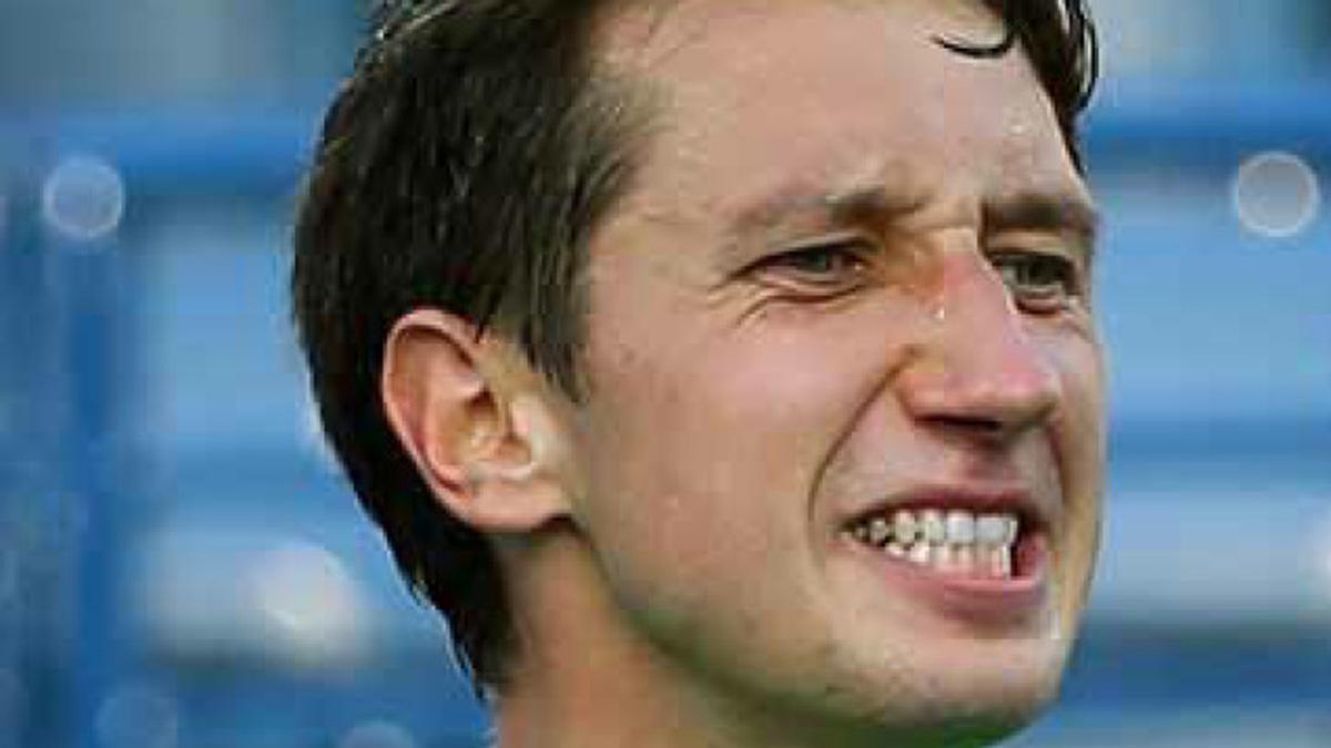 Tennis-Former player Stakhovsky enlists in Ukraine's reserve army