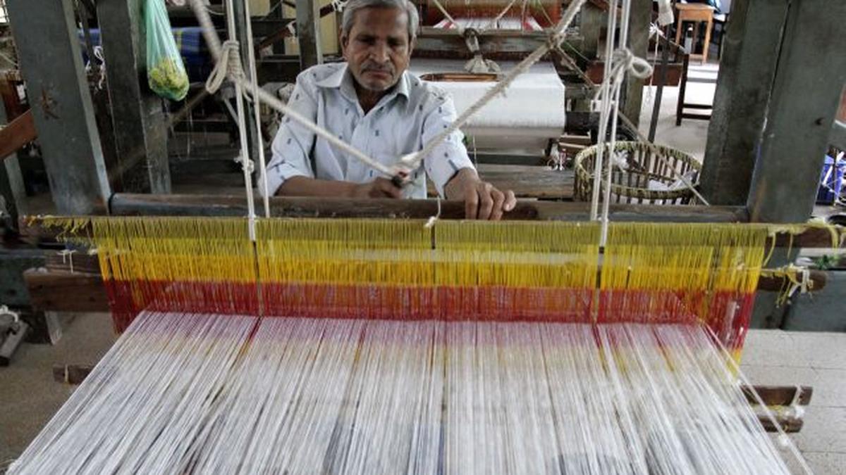 No change in definition of ‘handloom’ Textile Ministry The Hindu