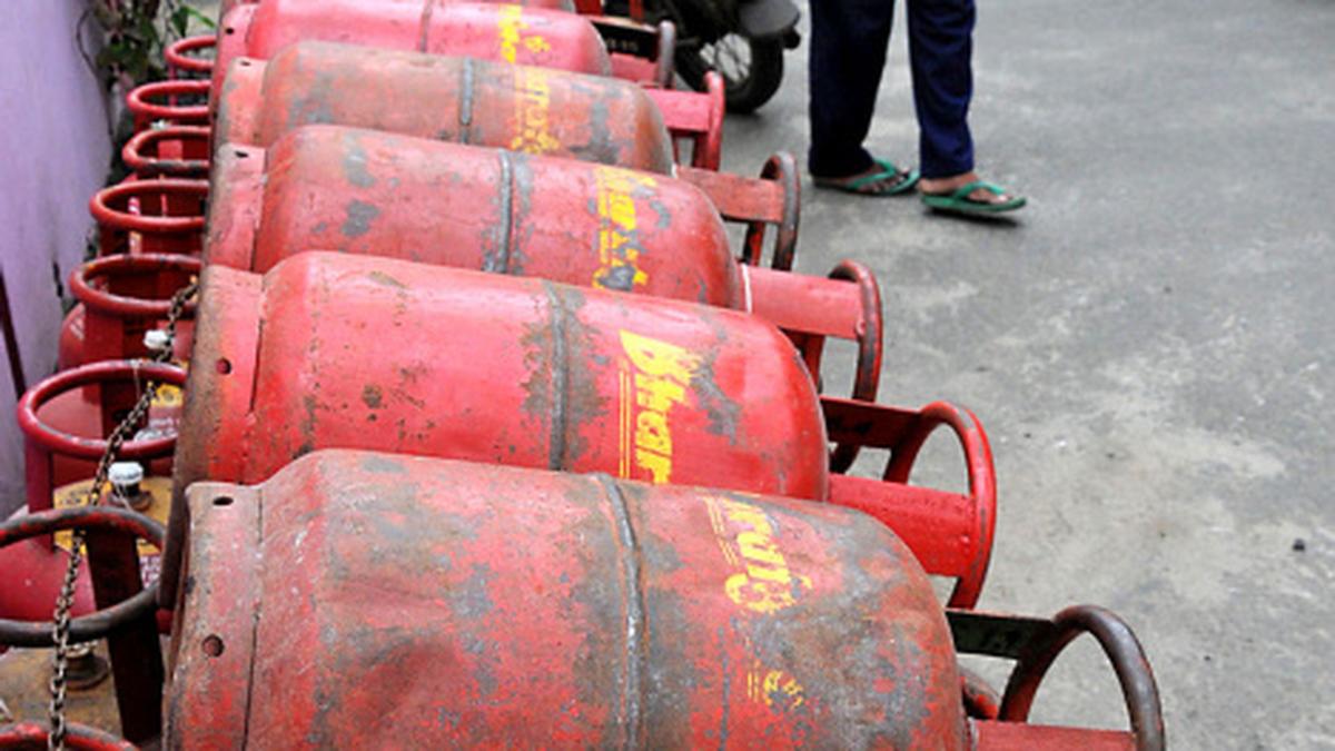 Refill supplies to HPCL cooking gas users hit