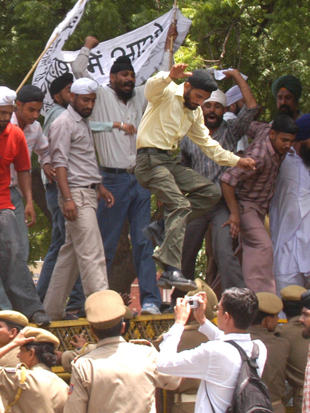 1984 Anti-Sikh Riots: Delhi HC Issues Notice To CBI - The Hindu