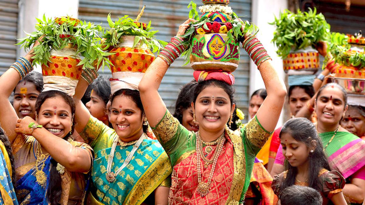 Secunderabad revels in Bonalu festivities - The Hindu