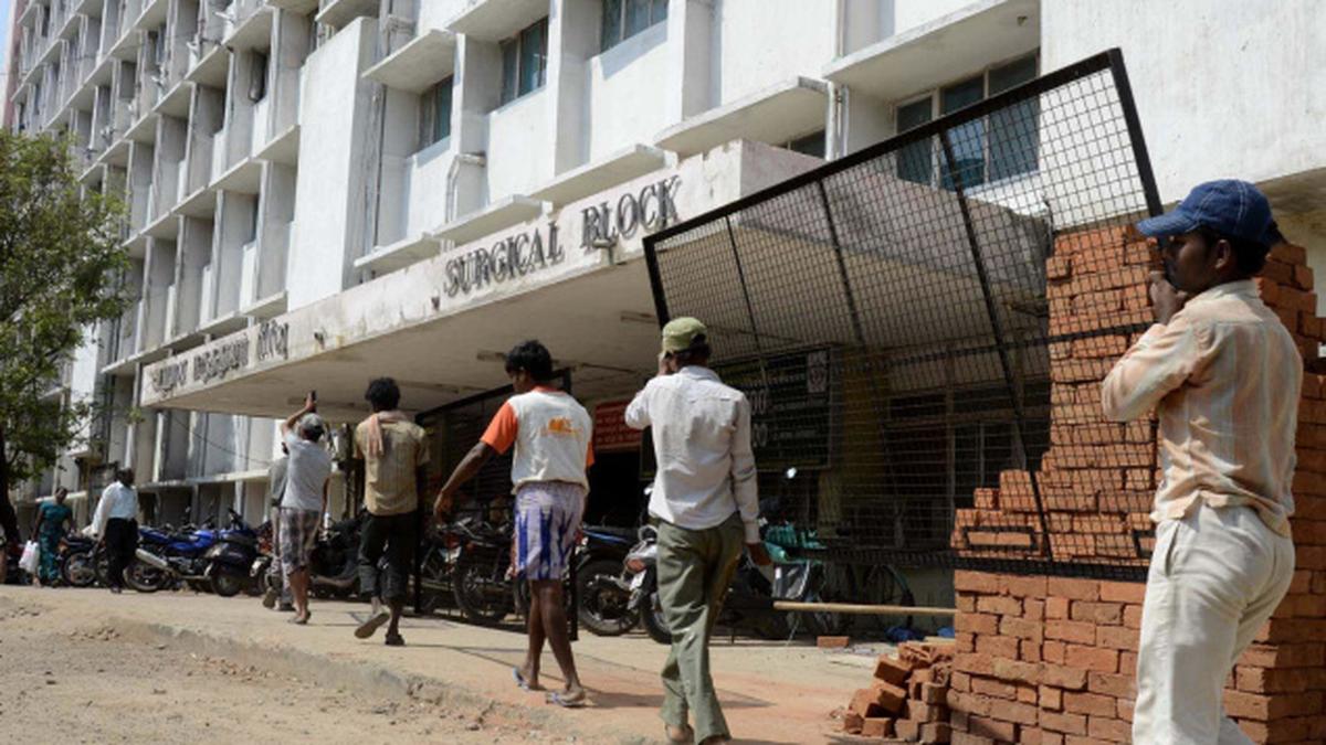 Patient slips, dies at Stanley hospital The Hindu