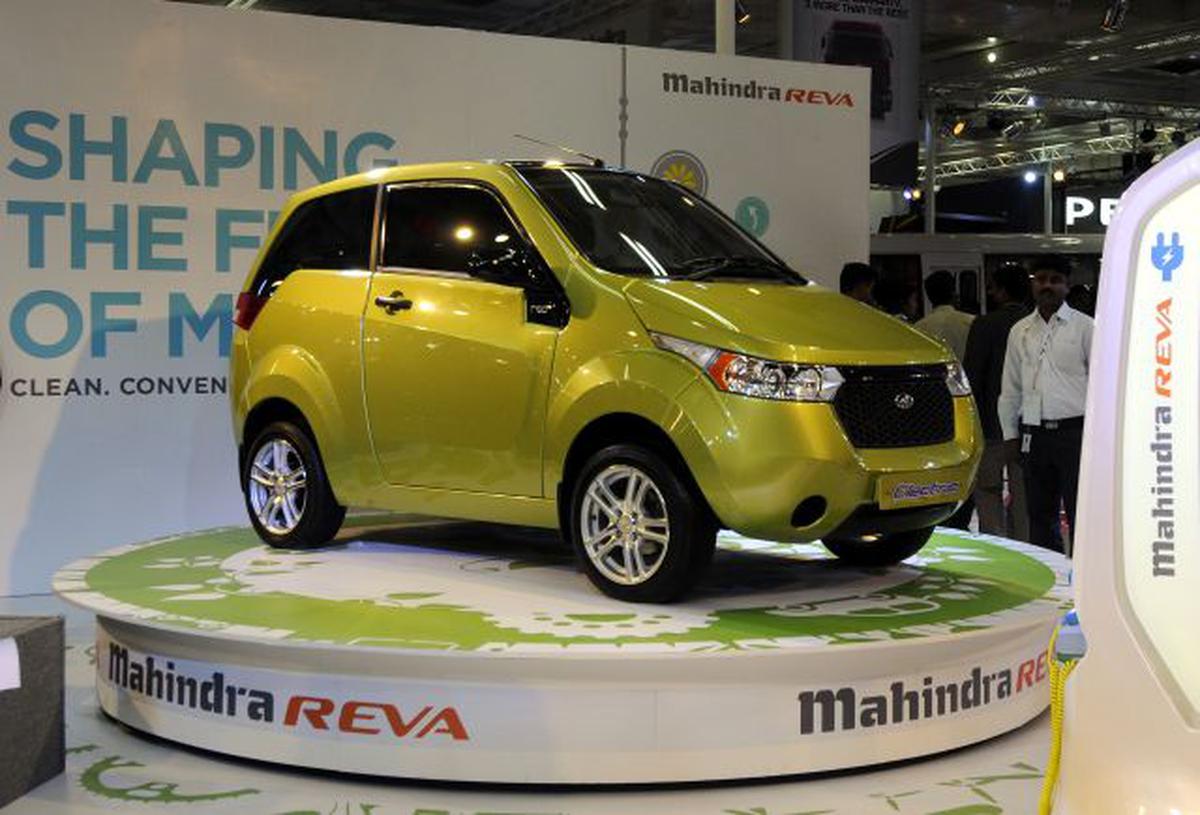 Mahindra reva deals electric car