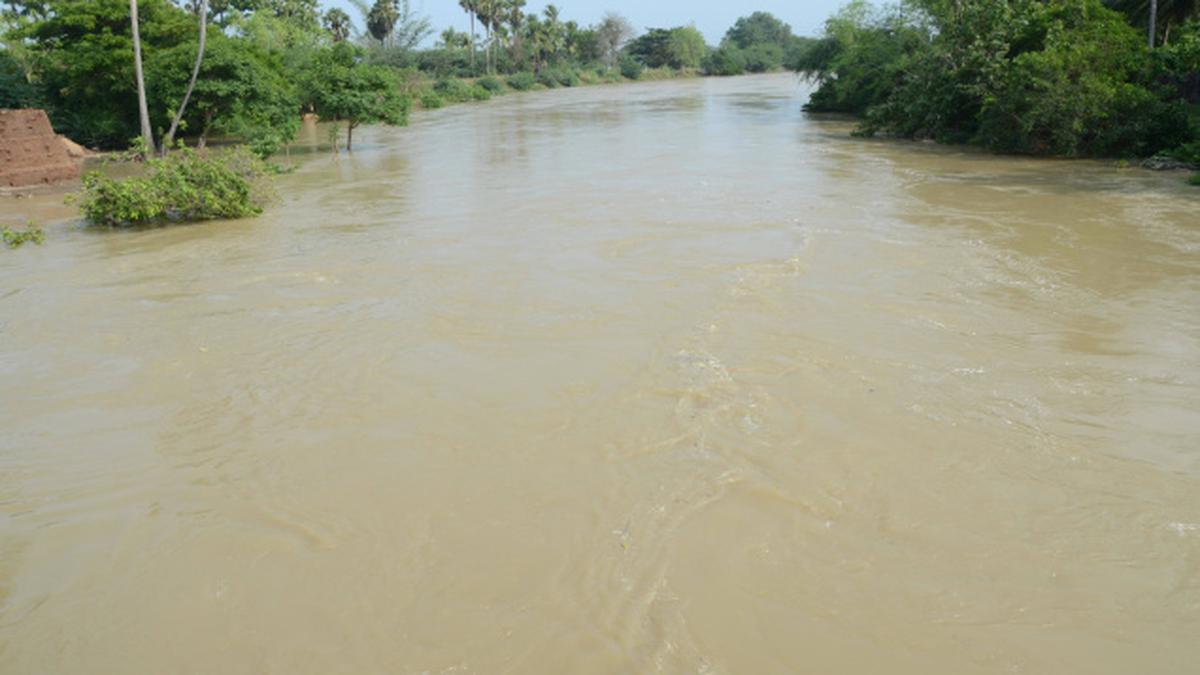 Apprehension over breach in rivers floods residents in tail-end areas ...