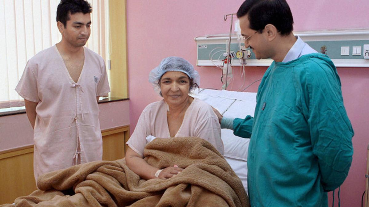 Indian doctors and students give Pakistani patient fresh lease of life