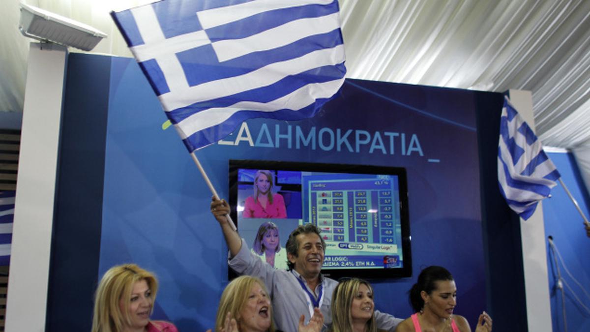 Greece's pro-bailout parties to form govt.