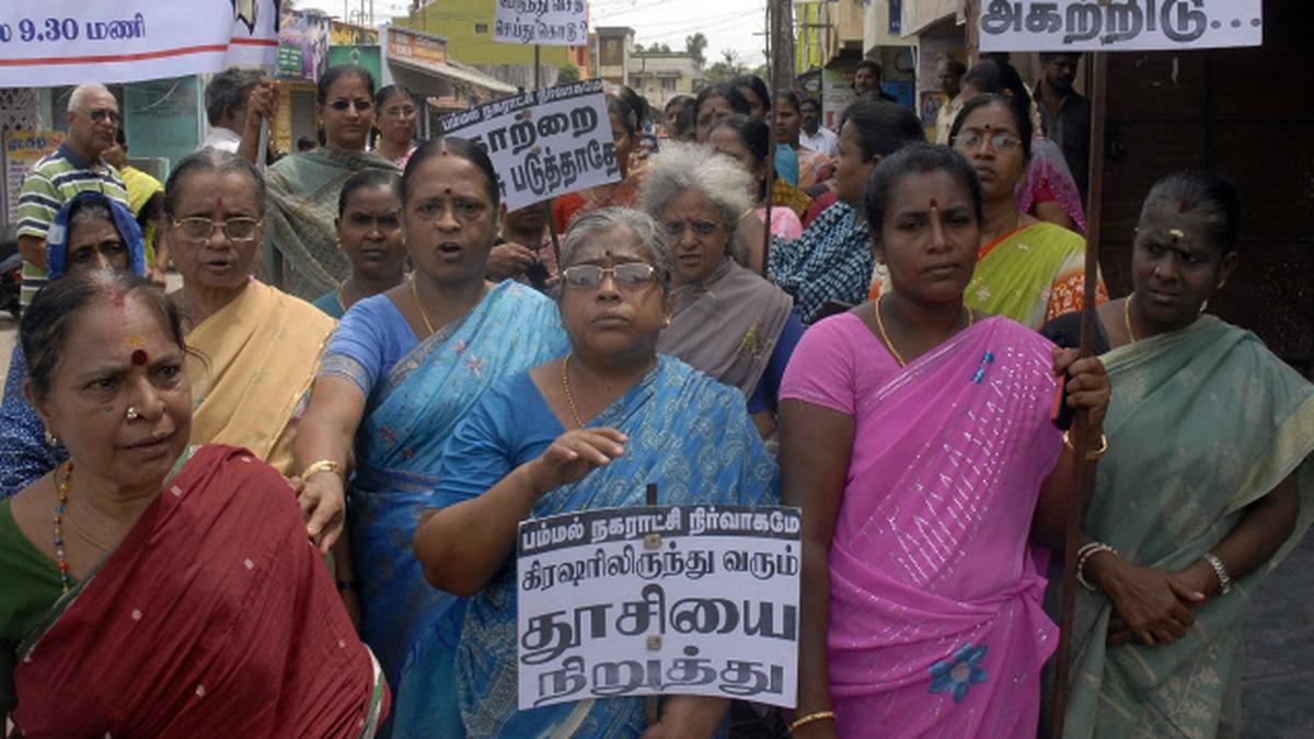 Petitioners clash in Pammal The Hindu