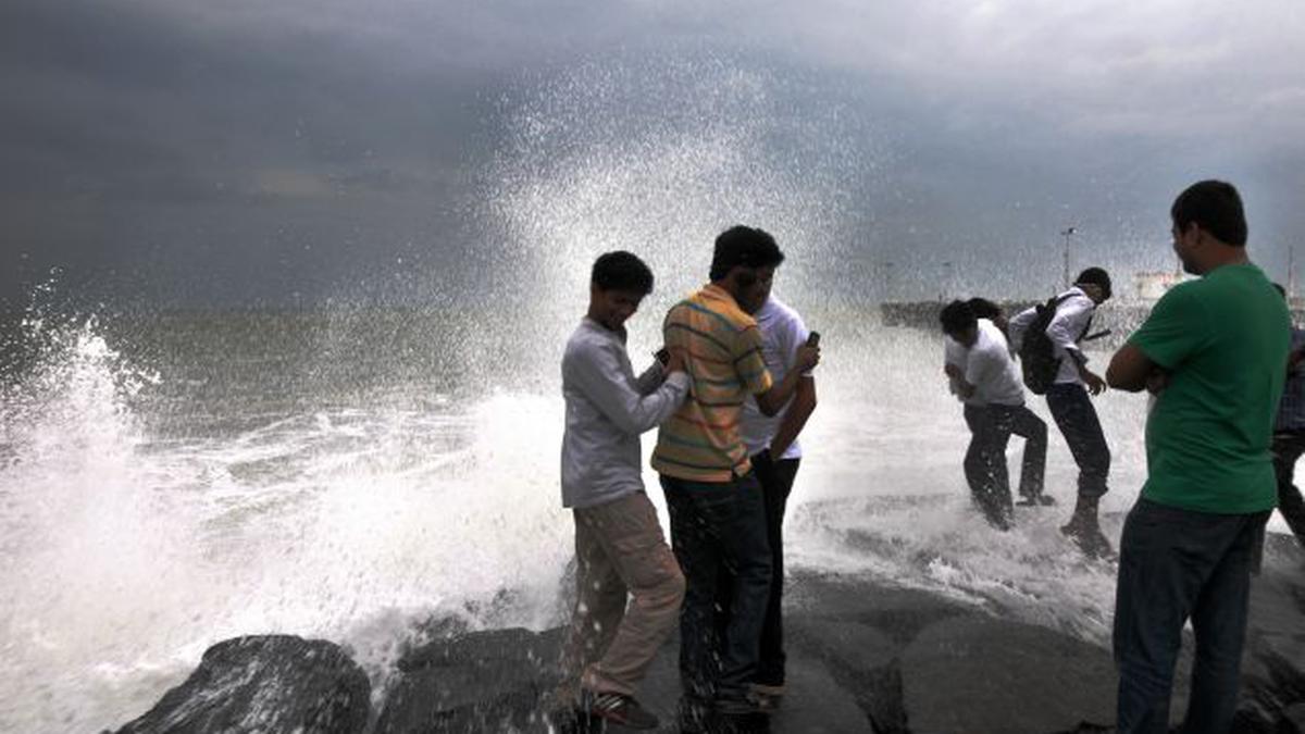 Cyclone Thane Could Hit Tamil Nadu, Puducherry Tomorrow - The Hindu