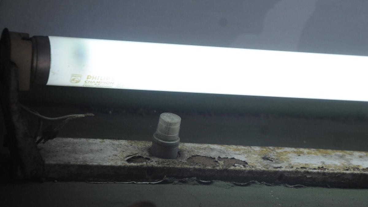 Question Corner Tube light flicker The Hindu