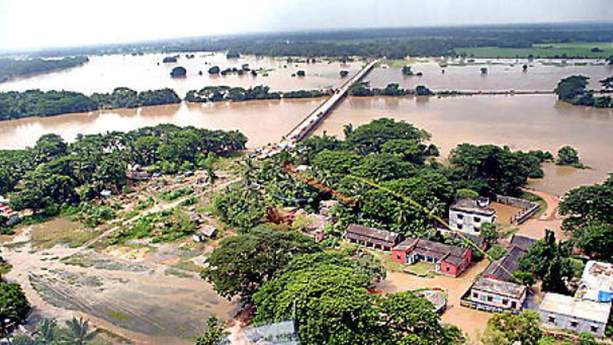 Orissa floods Water recedes, rescue efforts accelerated The Hindu