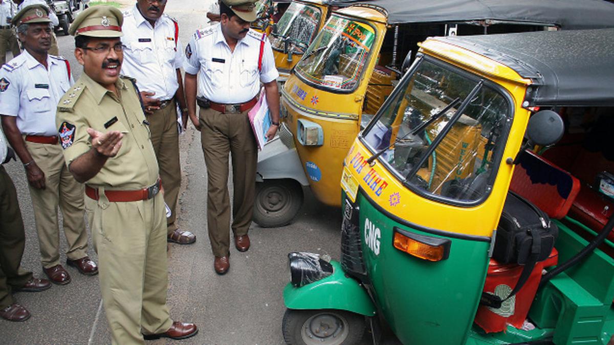 Police crack the whip on unauthorised autorickshaws - The Hindu