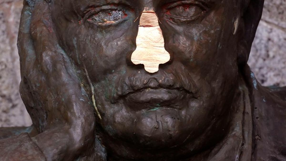 Oxford college refuses to remove Rhodes statue The Hindu