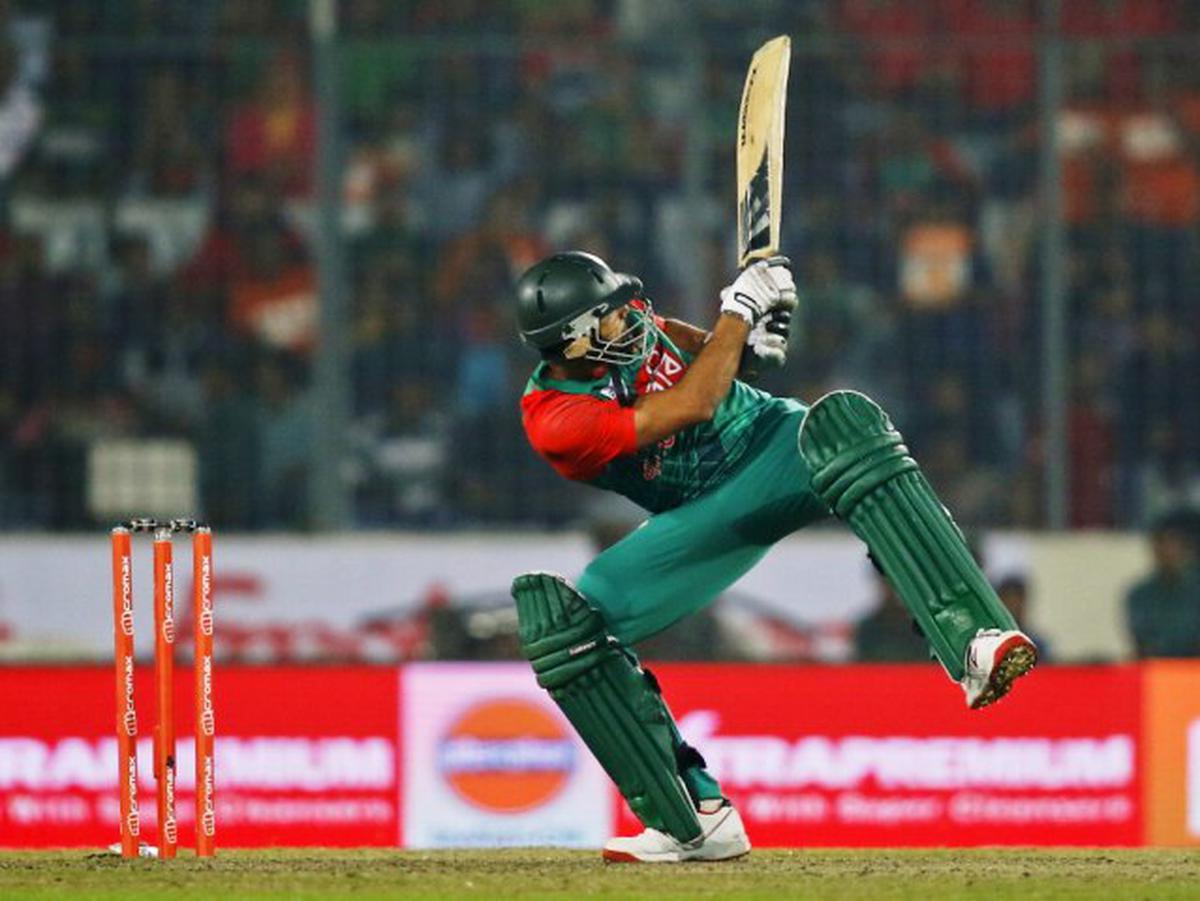 Bangladeshi Cool Criket Captain Mashrafe Bin Mortaza