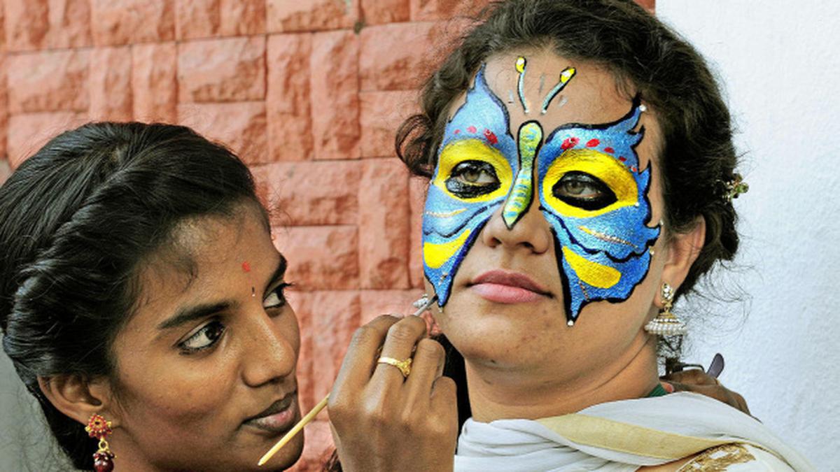 Face painting contest - The Hindu