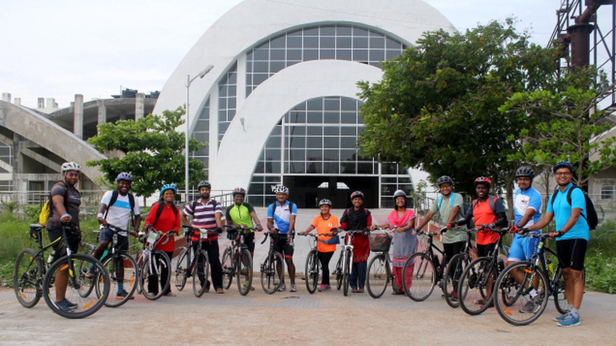 Velachery switches to cycling for a more sustainable life - The Hindu