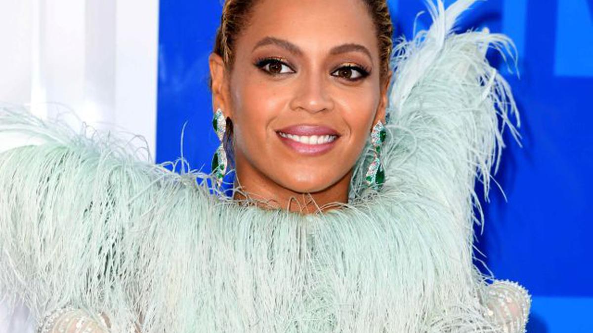 Beyoncé Dominates Mtv Video Music Awards The Hindu 