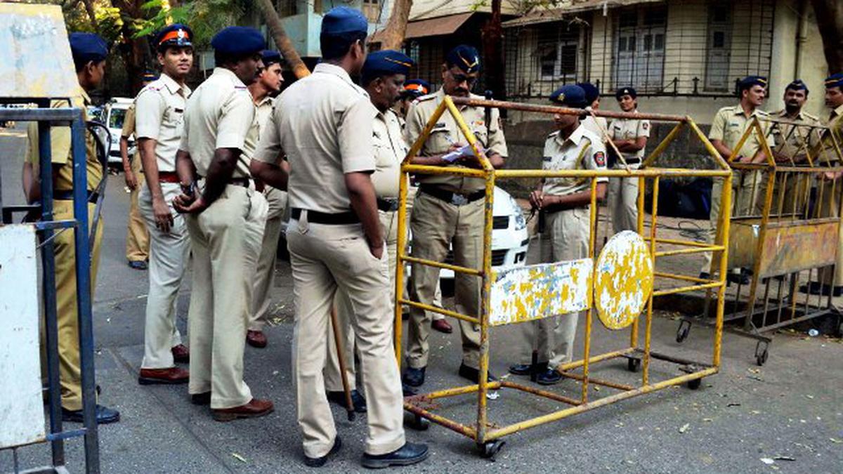 Maharashtra police on alert after anonymous bomb threat email