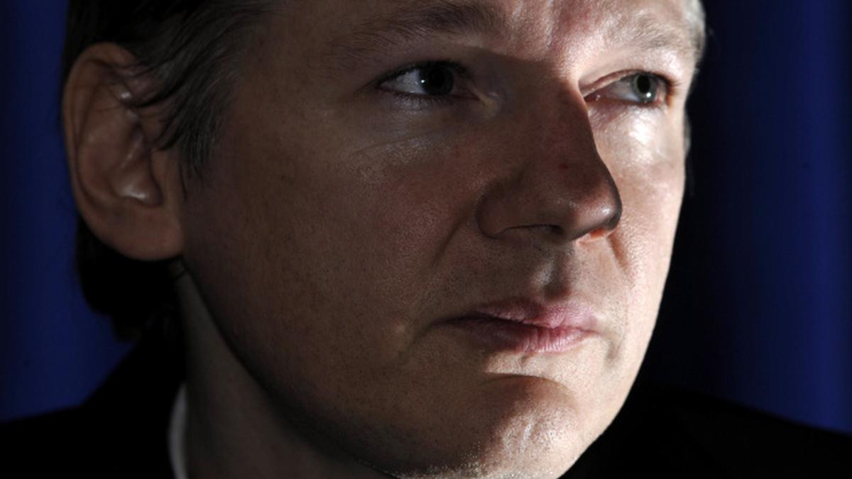 U.S. targets Assange, says media not responsible