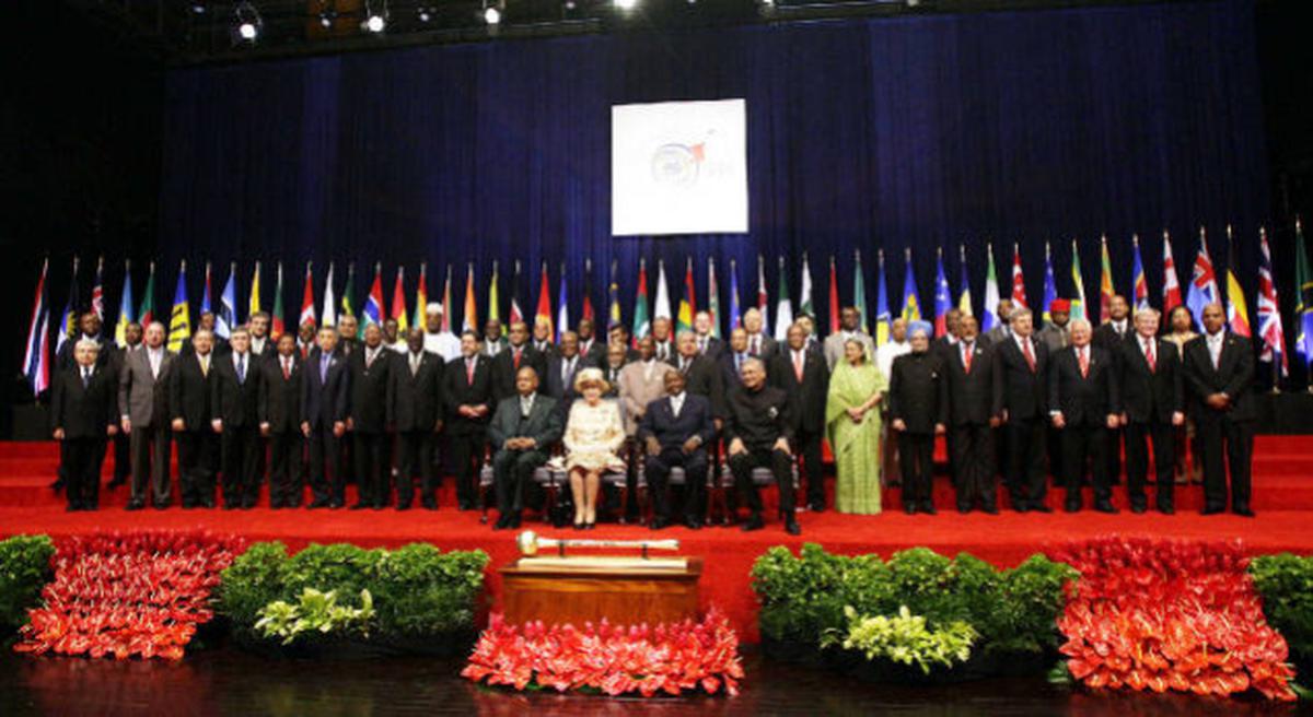 File photo: Britain’s Queen Elizabeth II poses for a group photograph with Commonwealth leaders in Port-of-Spain, Trinidad, on November 27, 2009