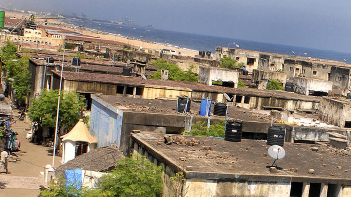 Dooming Kuppam residents decline reconstruction offer - The Hindu