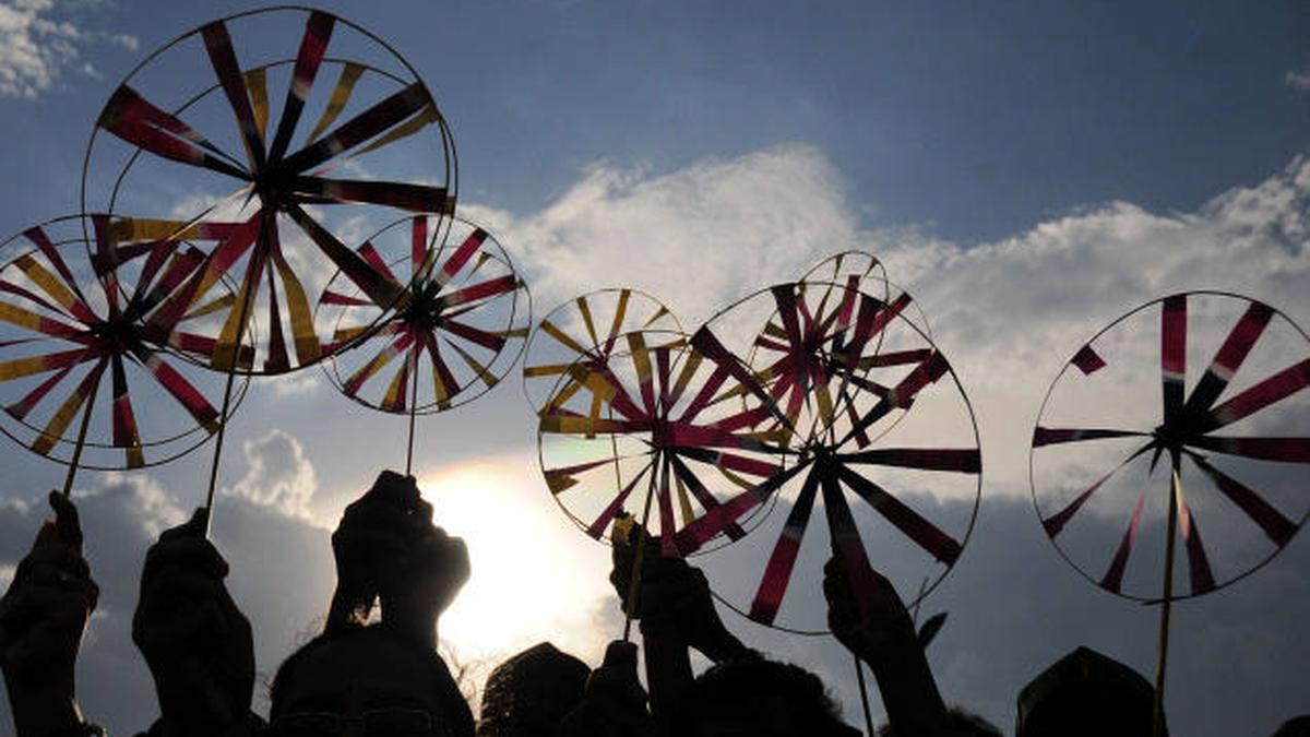 Mixedhanded kids at greater risk of mental, language problems The Hindu