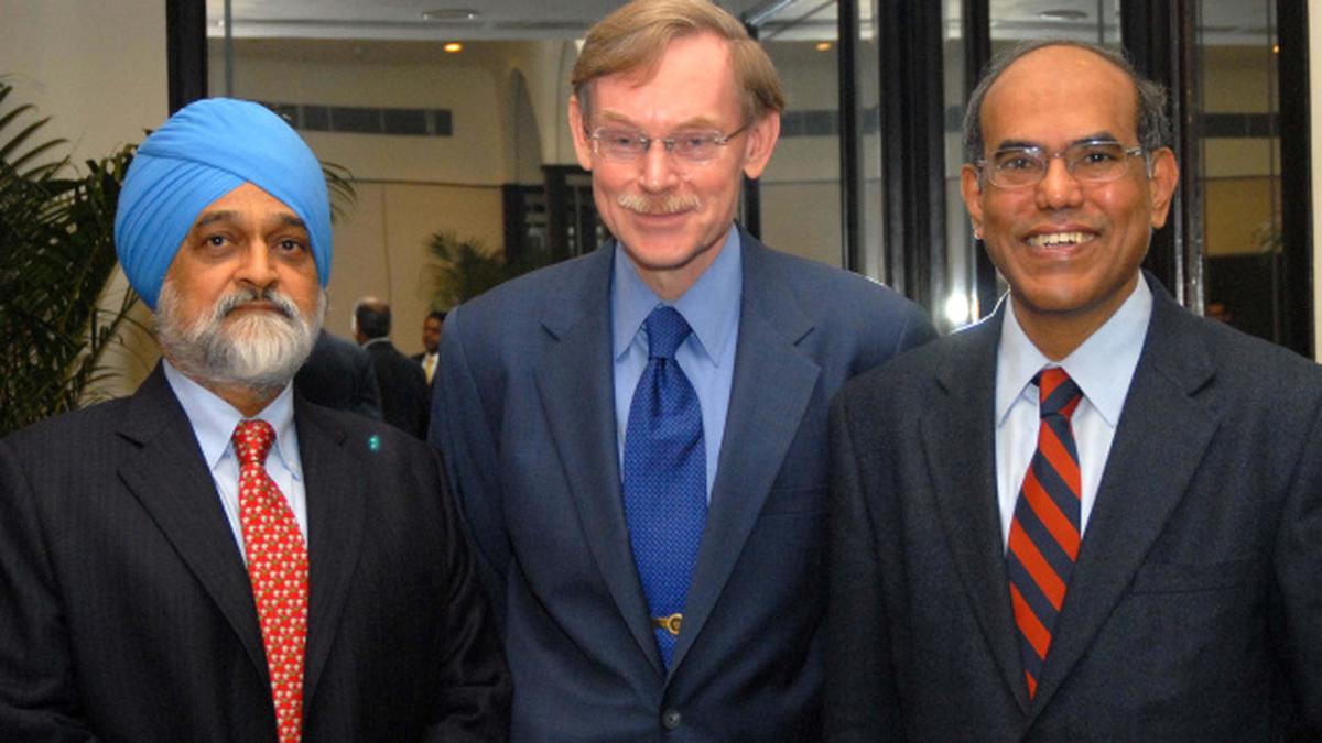 Dubai debt crisis will not affect India: Zoellick