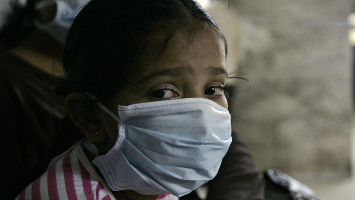 First available doses of A(H1N1) vaccine will be nasal spray CDC The