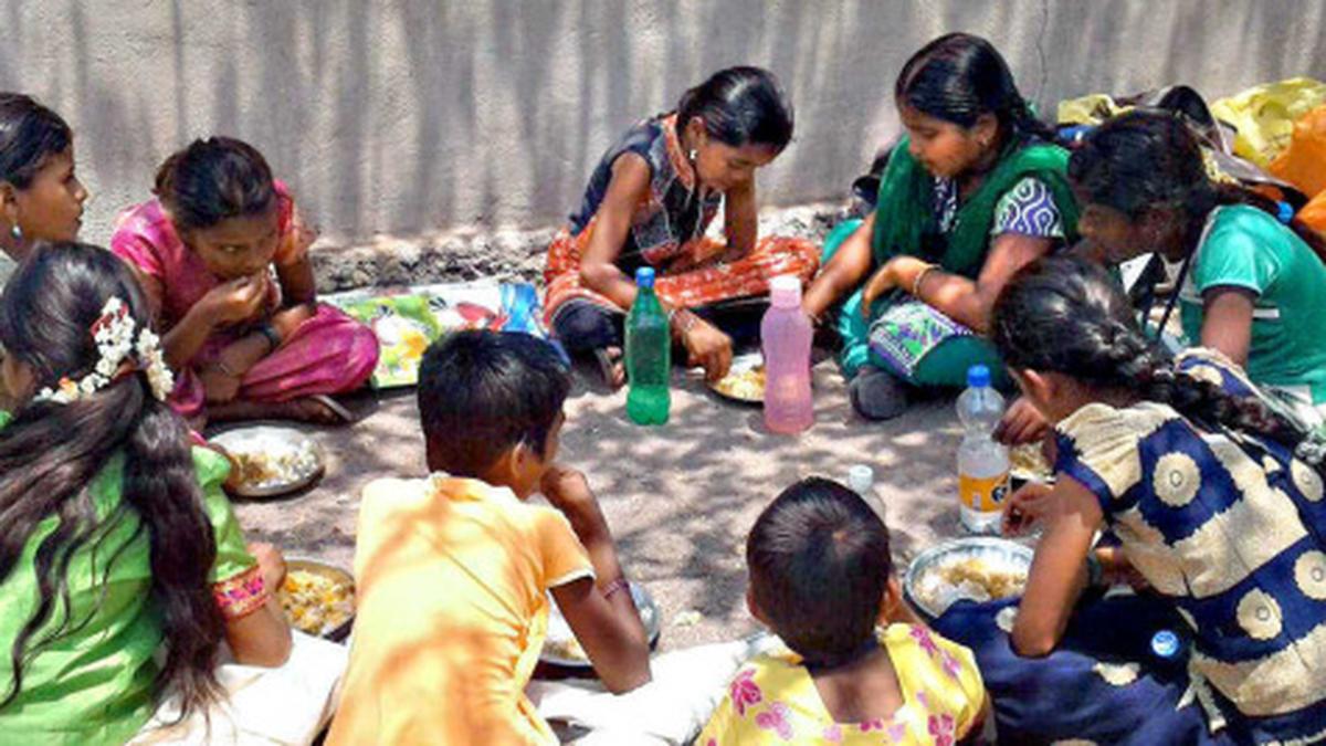 Stricter monitoring of midday meals in schools in Mandya district of Karnataka - The Hindu