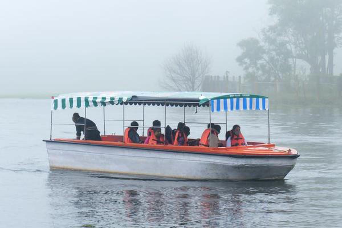 Boating service resumes in Courtallam