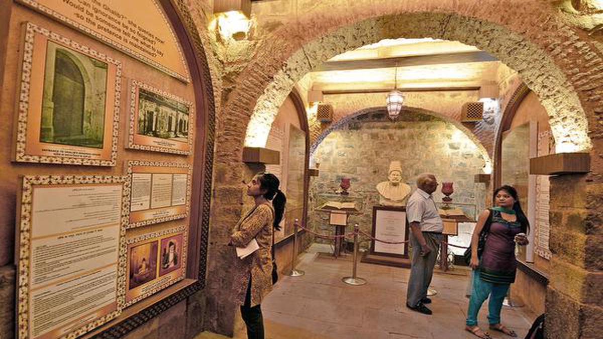 Shocked to find Ghalib ki Haveli in an unkempt state' - The Hindu