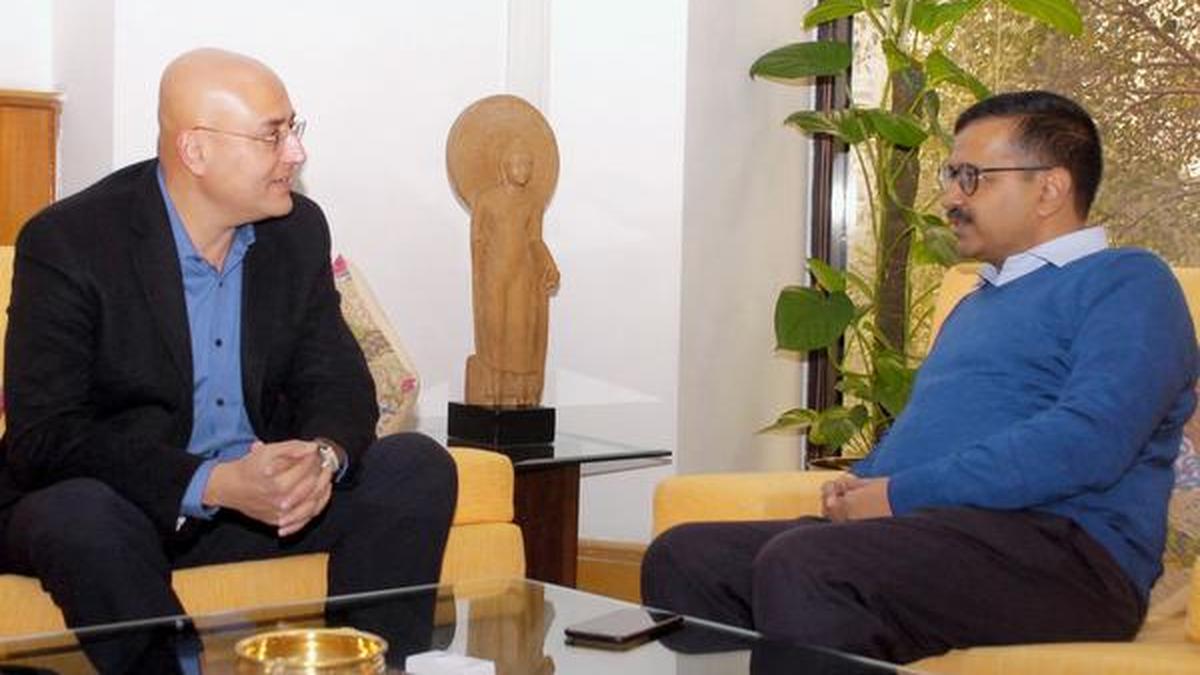 Sabeer Bhatia calls on CM - The Hindu