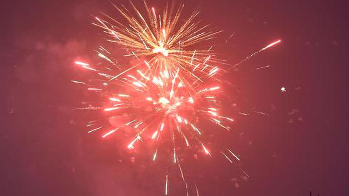 Firecrackers heard across Delhi on Diwali night despite ban - The Hindu
