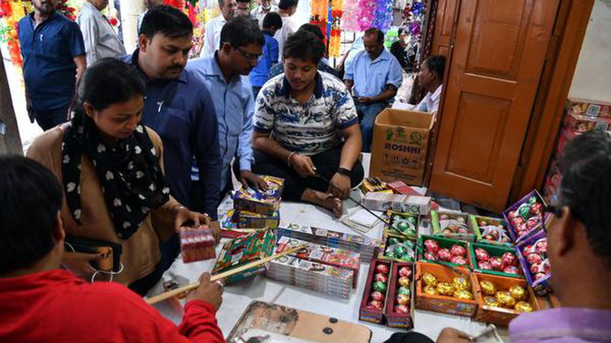 No Diwali boom for ‘green’ crackers