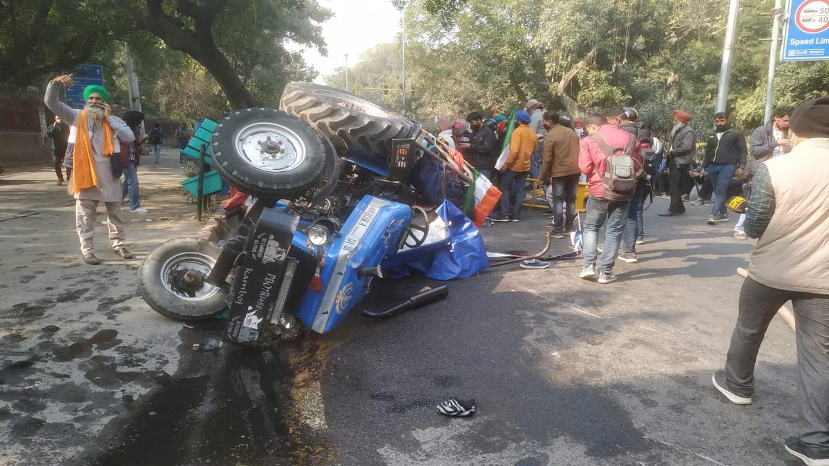 Farmers’ protests | Protester dies as tractor overturns during Republic Day rally