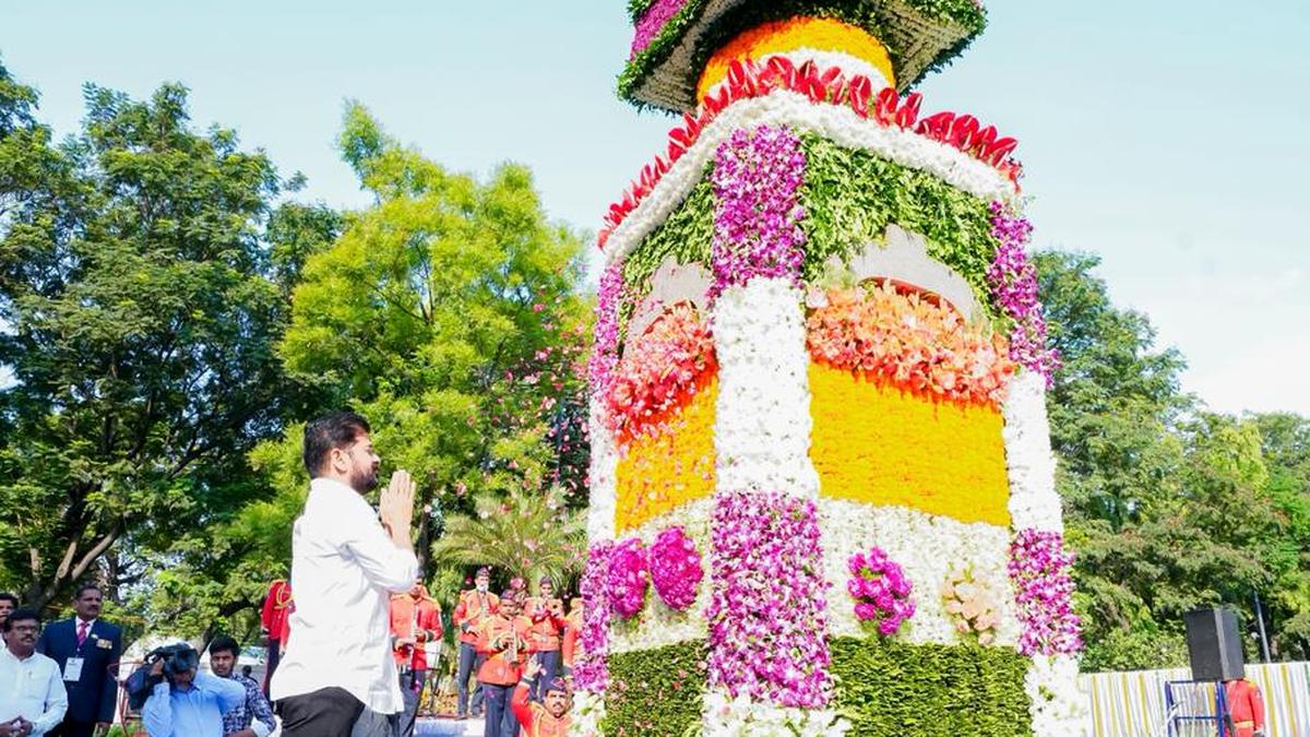 CM envisions transforming Telangana into global