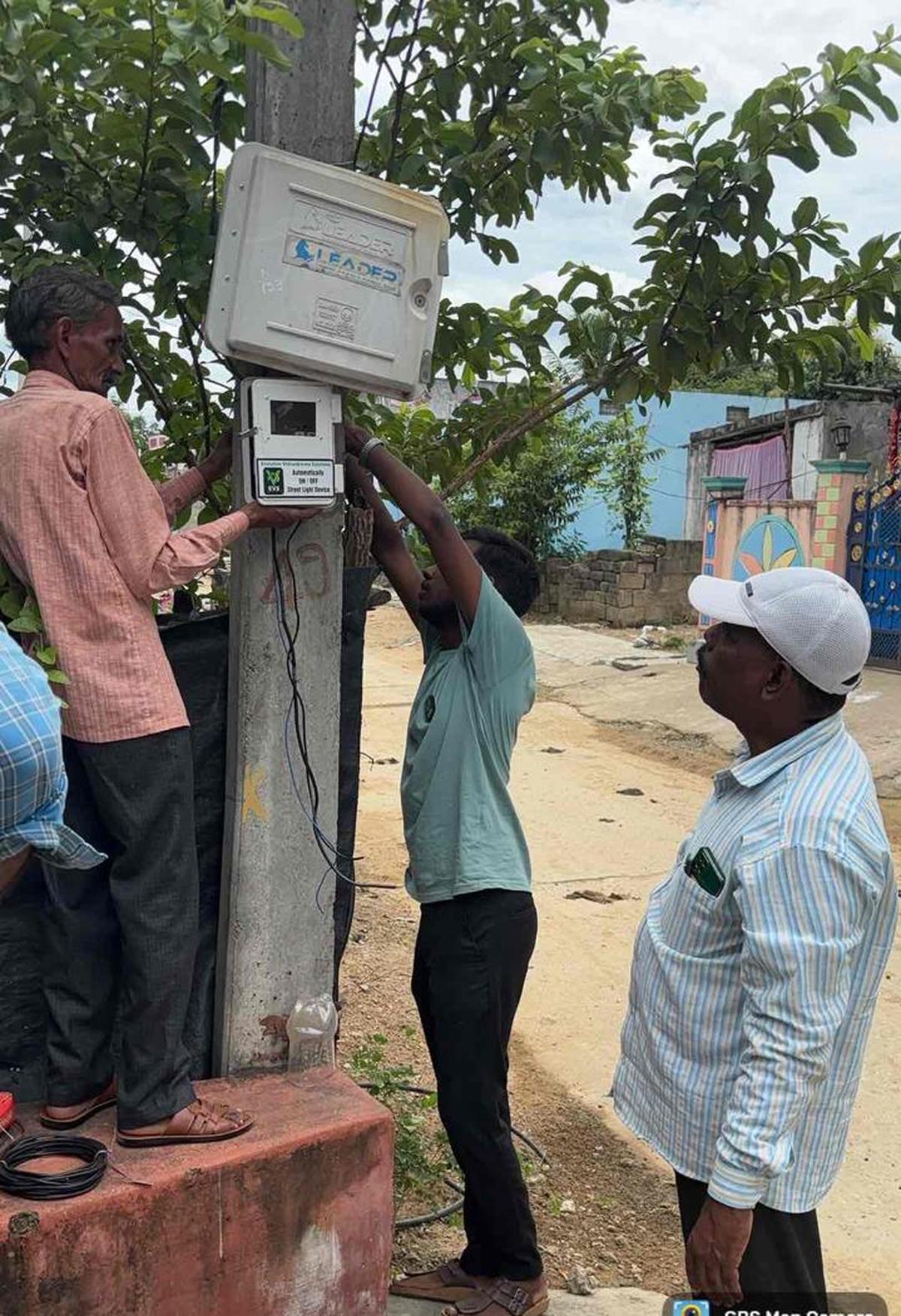 Telangana rural innovator’s automatic street light control device gets go ahead for pilot project Telangana rural innovator’s automatic street light control device gets go ahead for pilot project