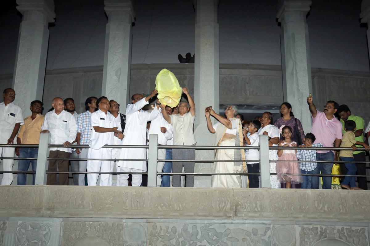 Former MP Prakash Ambedkar releasing a balloon with Dhamma lamp as part of the Dhammadeepotsavam at Buddhavanam Project in Nagarjunasagar in Nalgonda district.