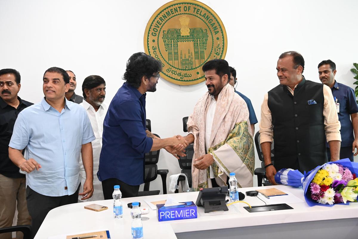 Actor Nagarjuna is part of the Telugu film industry bigwigs who met with Telangana Chief Minister A. Revanth Reddy, Deputy Chief Minister Mallu Bhatti Vikramarka, Cinematography Minister Komatireddy Venkat Reddy in Hyderabad on Thursday (December 26, 2024) morning. 