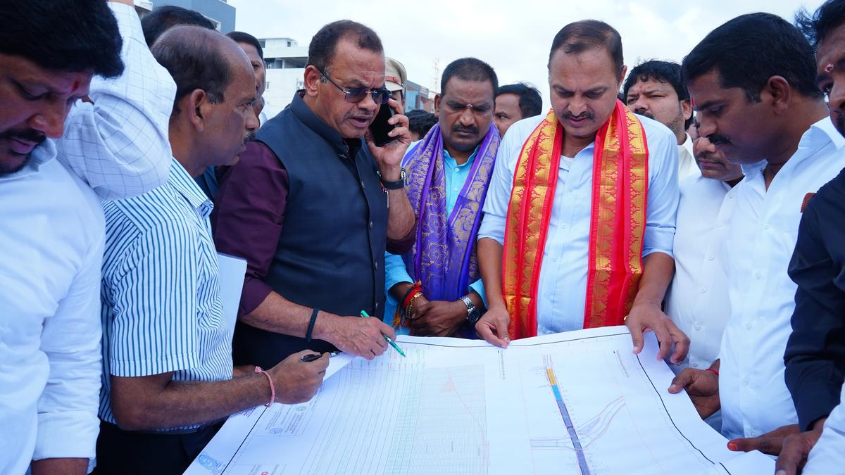 Telangana Roads and Buildings Minister Komatireddy Venkat Reddy along with others visited the Uppal-Medipally flyover on Wednesday (July 16, 2025). Telangana Roads and Buildings Minister Komatireddy Venkat Reddy along with others visited the Uppal-Medipally flyover on Wednesday (July 16, 2025).