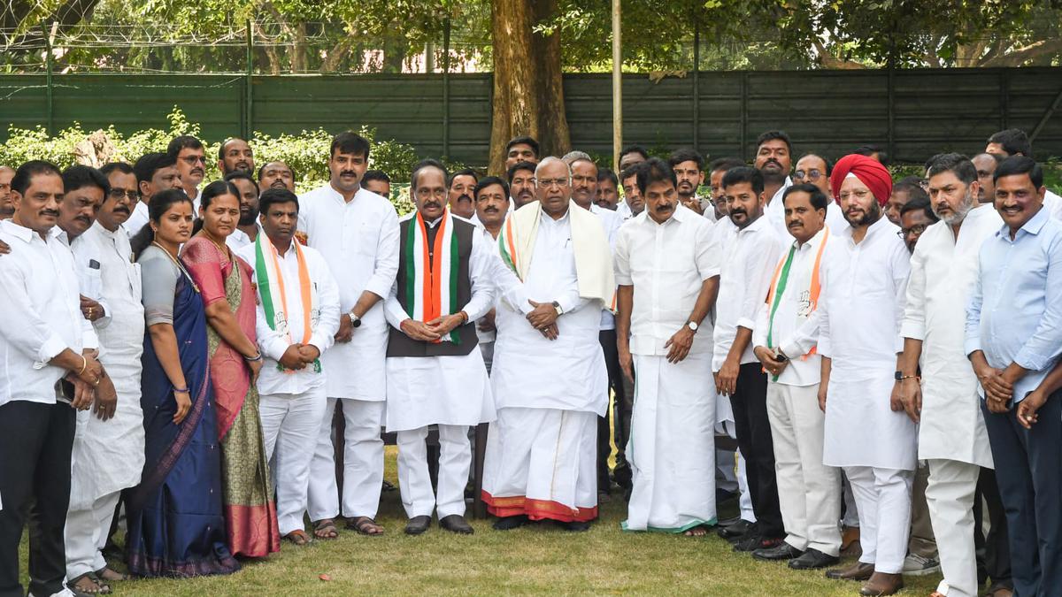 MLC Kasireddy joins Congress in New Delhi