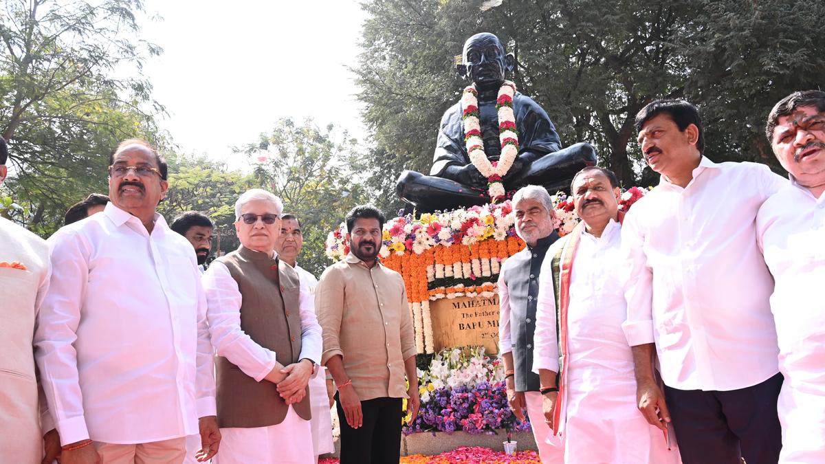 Telangana CM, Governor and Minister pay homage to Mahatma Gandhi