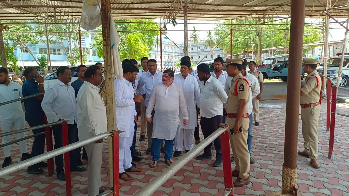 1.5 lakh fingerlings ready for fish ‘prasadam’ in Hyderabad to be held on June 8