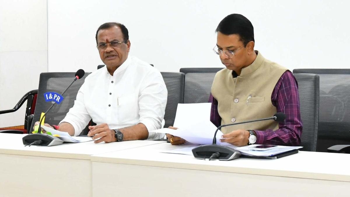 Telangana R&B Minister dares KCR to clarify whether he is against Musi river cleansing taken up to benefit Nalgonda