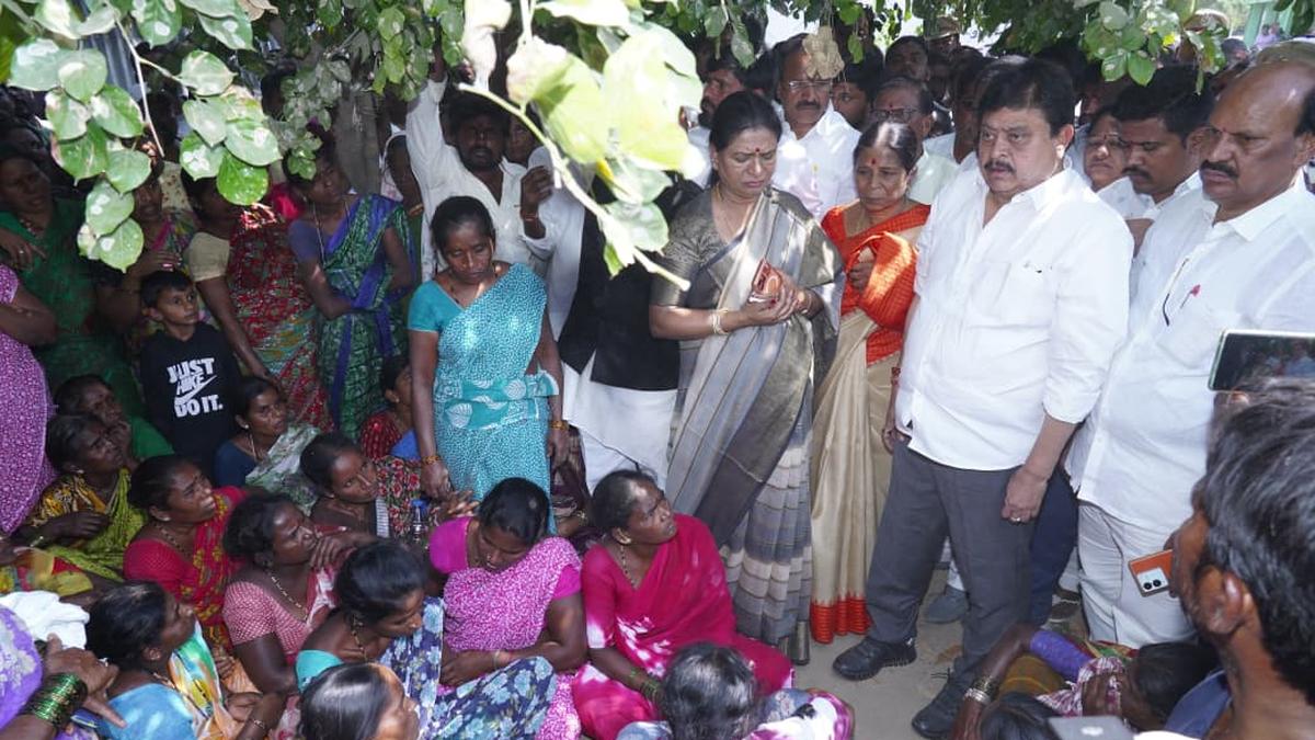 Telangana BJP workers protest at DGP office against death of party candidate