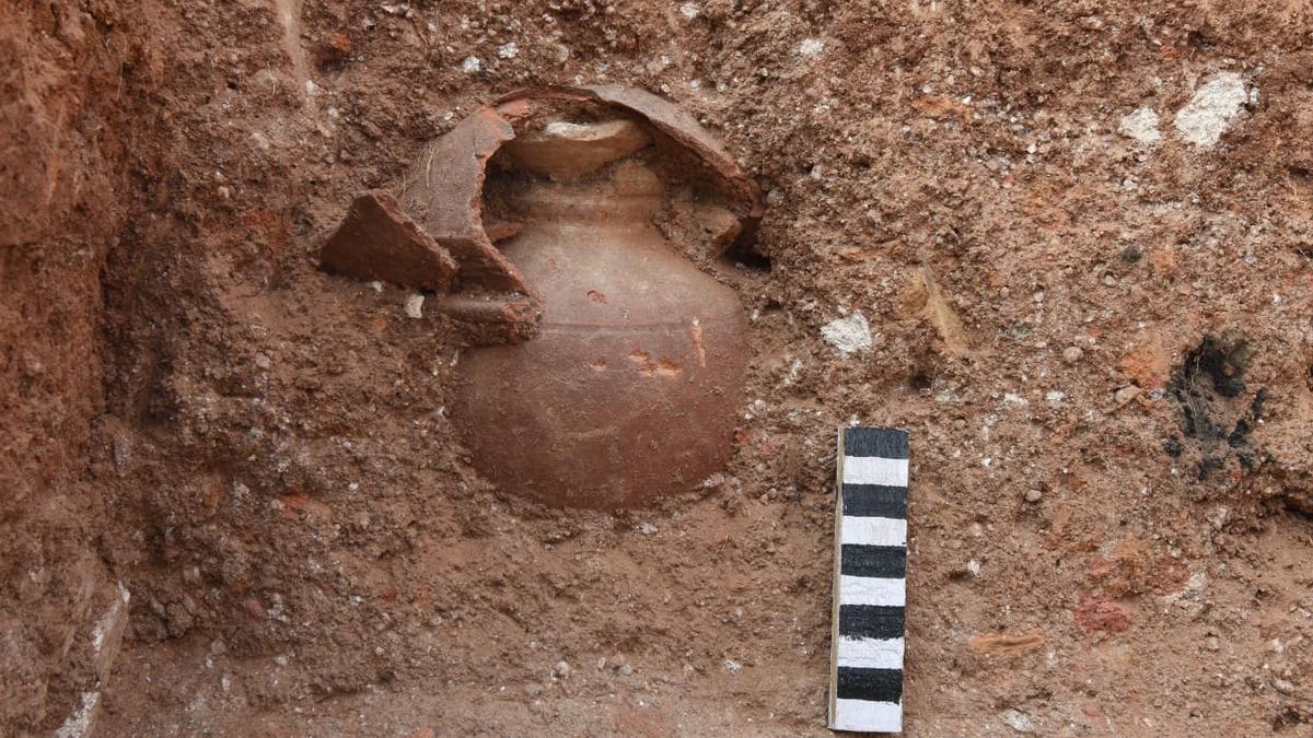 Telangana | Archaeologists unearth lead coin hoard from Ikshvaku period in Phanigiri, Suryapet