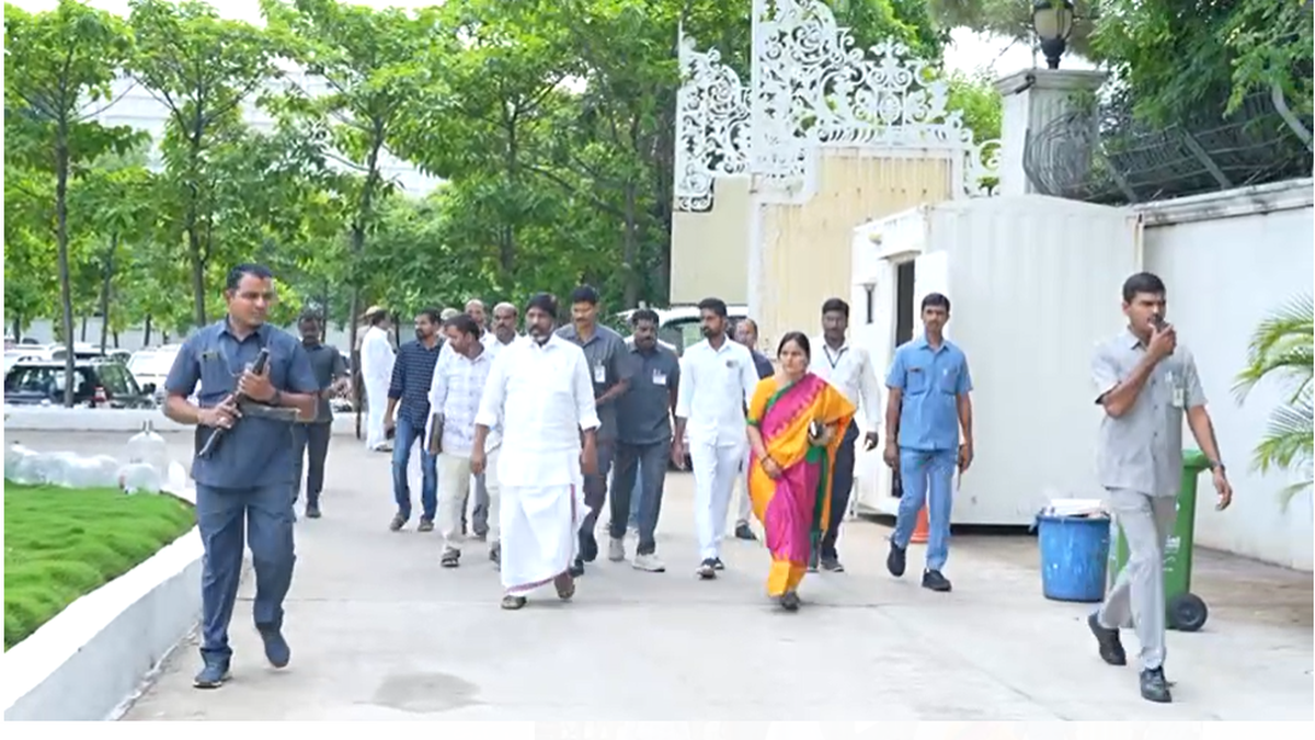 Ahead of Telangaan CMs’ meeting in Hyderabad, Telangana Deputy CM inspects Praja Bhavan